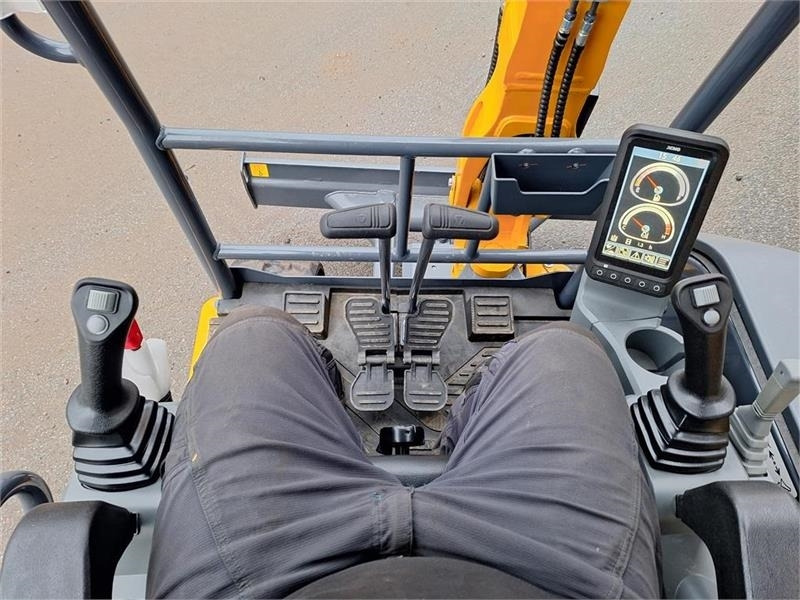 Mini bager XCMG Xe27e U/KABINE: slika 9