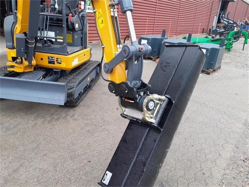 XCMG xe27e u/hus - Mini bager: slika 4 XCMG xe27e u/hus - Mini bager: slika 4