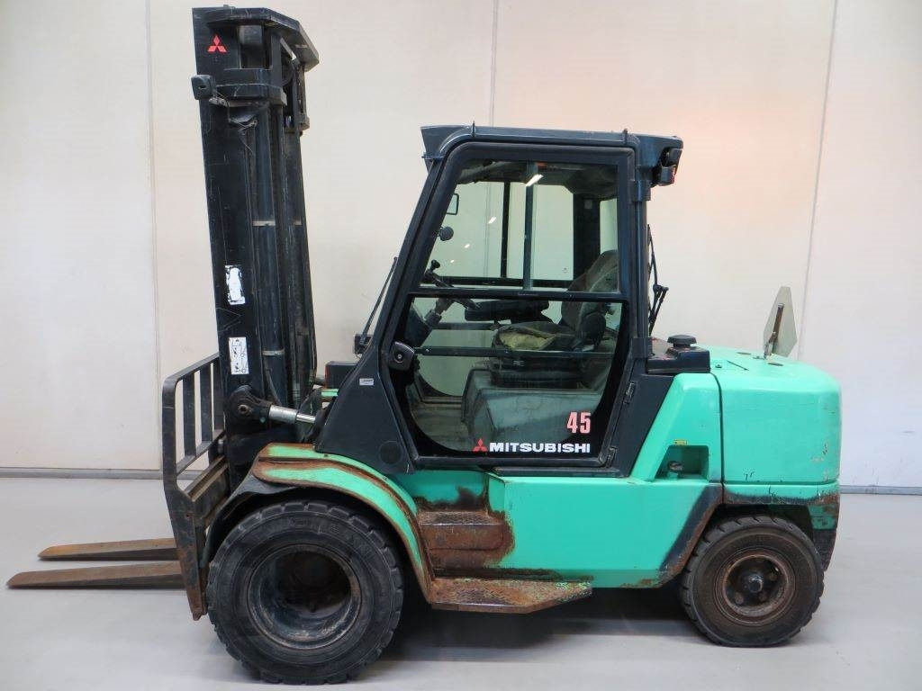 Mitsubishi FD45K - Dizel viljuškar: slika 2 Mitsubishi FD45K - Dizel viljuškar: slika 2