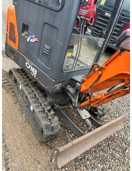 Doosan Slo 18 - 1.8T with shovel pack and low hours - Mini bager: slika 4 Doosan Slo 18 - 1.8T with shovel pack and low hours - Mini bager: slika 4