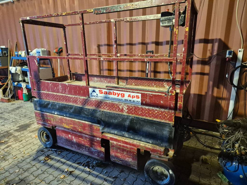 Grove 6-10 meter 2 persons lift - Lift u obliku makaza: slika 1 Grove 6-10 meter 2 persons lift - Lift u obliku makaza: slika 1