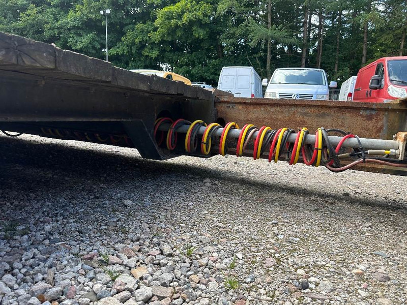 Nooteboom Machine trailer W/ extendable bed & Hyd Ramps - Niska poluprikolica za prevoz: slika 4 Nooteboom Machine trailer W/ extendable bed & Hyd Ramps - Niska poluprikolica za prevoz: slika 4