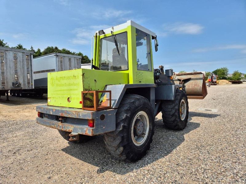 O & K L15 With bucket and quickshift - Utovarivač točkaš: slika 5 O & K L15 With bucket and quickshift - Utovarivač točkaš: slika 5