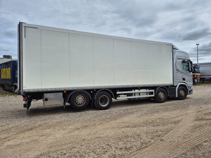 Scania R 500 8x2 //Rampe// Underboring - Kamion sa zatvorenim sandukom: slika 5 Scania R 500 8x2 //Rampe// Underboring - Kamion sa zatvorenim sandukom: slika 5