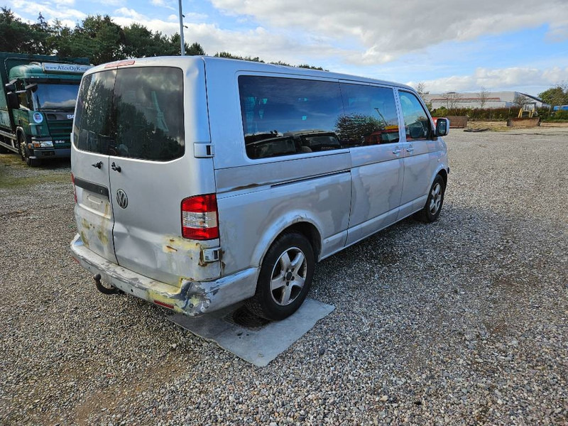 Volkswagen Caravelle 2,5 TDi 130 lang 10prs 5d - Automobil: slika 4 Volkswagen Caravelle 2,5 TDi 130 lang 10prs 5d - Automobil: slika 4