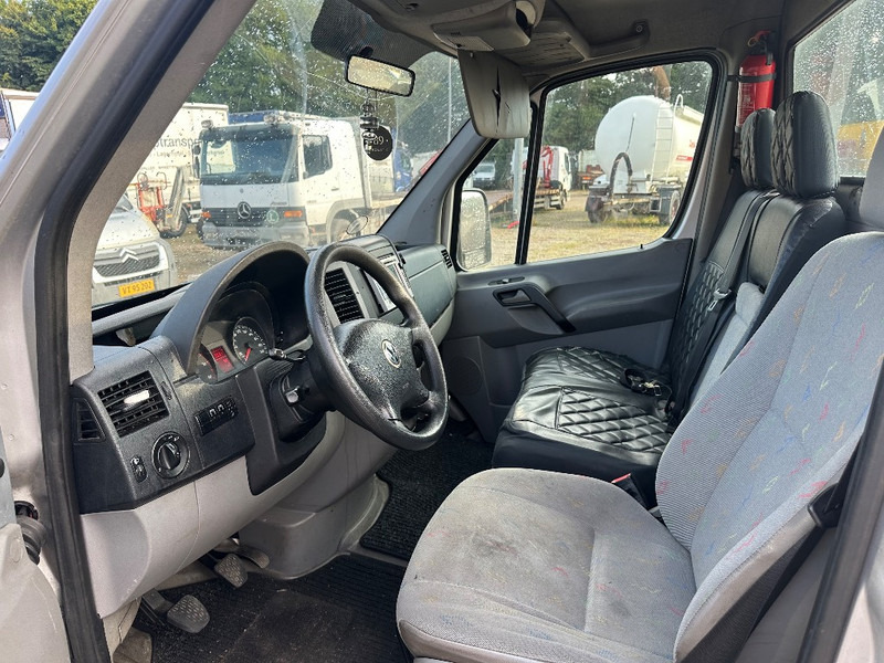 Volkswagen Crafter 2.5 TDI Car transporter - Furgon: slika 2 Volkswagen Crafter 2.5 TDI Car transporter - Furgon: slika 2