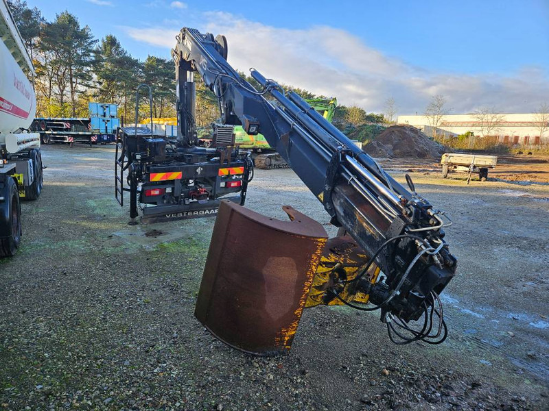 Volvo HIAB 166 E-4 Hipro - Kamion sa dizalicom: slika 1 Volvo HIAB 166 E-4 Hipro - Kamion sa dizalicom: slika 1
