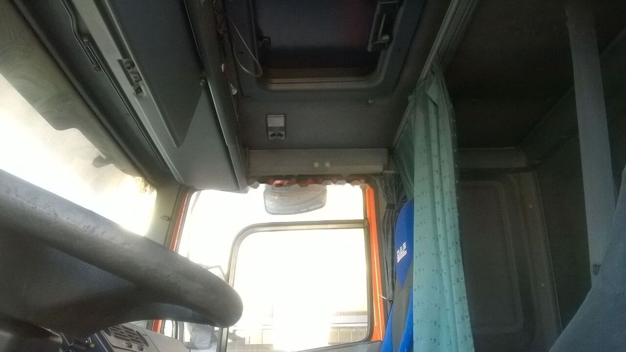 Kamion sa ceradom DAF CF 75.290: slika 9