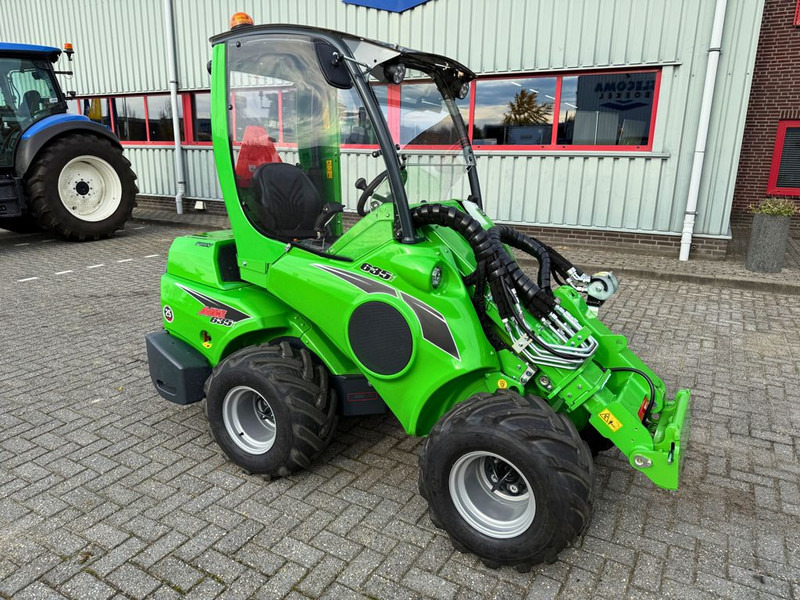 Avant 635i TDS - Utovarivač točkaš: slika 4 Avant 635i TDS - Utovarivač točkaš: slika 4