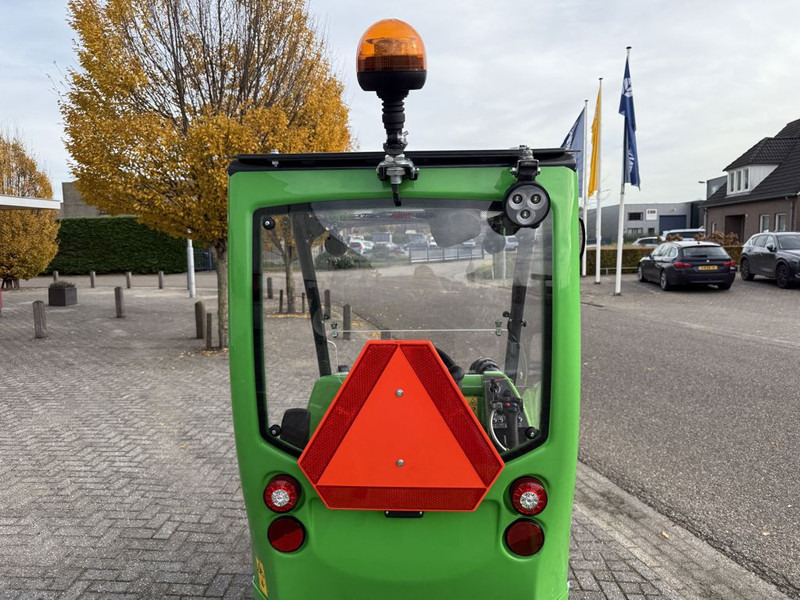 Utovarivač točkaš novi Avant 635i TDS: slika 11 Utovarivač točkaš novi Avant 635i TDS: slika 11