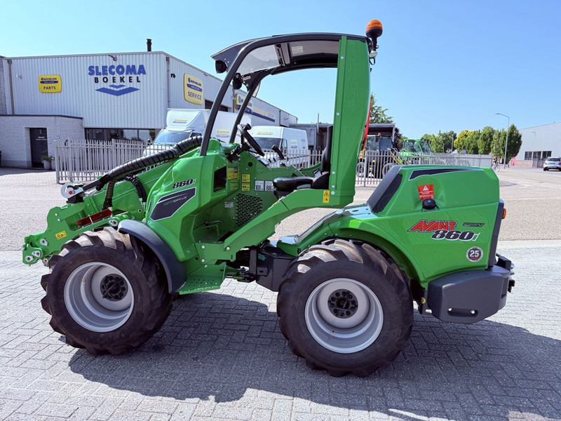 Avant 860i TDL + 1900kg 3.5 mtr 30km/h - Utovarivač točkaš: slika 1 Avant 860i TDL + 1900kg 3.5 mtr 30km/h - Utovarivač točkaš: slika 1