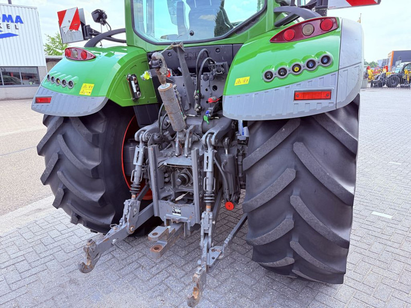 Fendt 718 Vario PowerPlus ONE - Traktor: slika 4 Fendt 718 Vario PowerPlus ONE - Traktor: slika 4