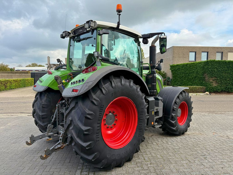 Fendt 724 Vario Gen 6 Profi Plus - Traktor: slika 3 Fendt 724 Vario Gen 6 Profi Plus - Traktor: slika 3