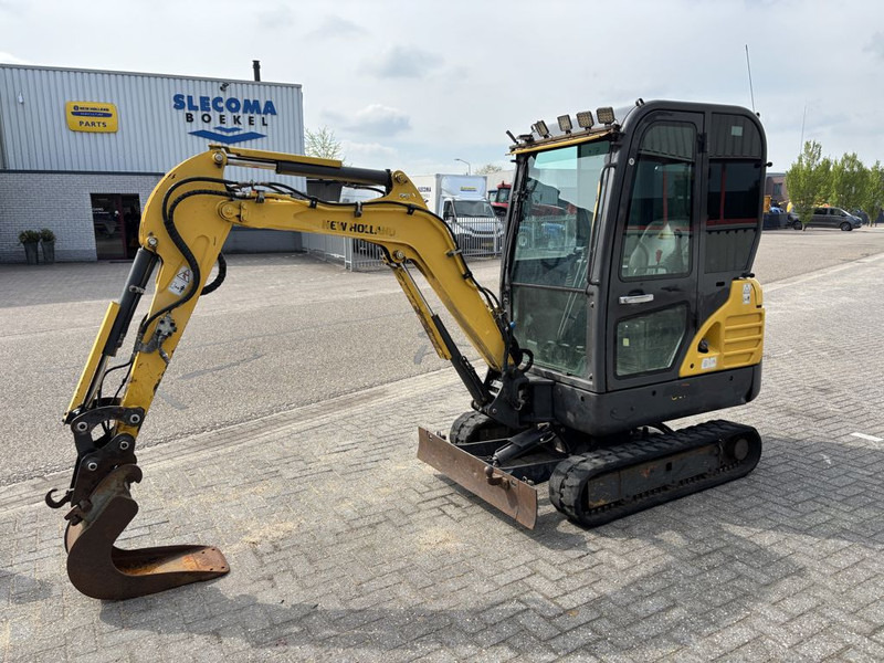 Mini bager New Holland E18C Minigraver: slika 16