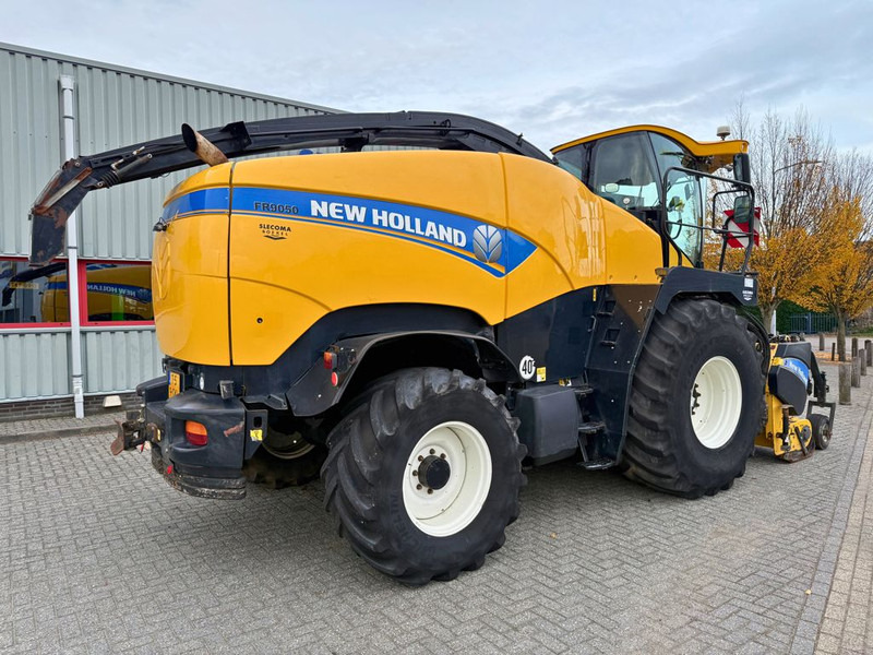 New Holland FR9050 - Kombajn za stočnu hranu: slika 3 New Holland FR9050 - Kombajn za stočnu hranu: slika 3