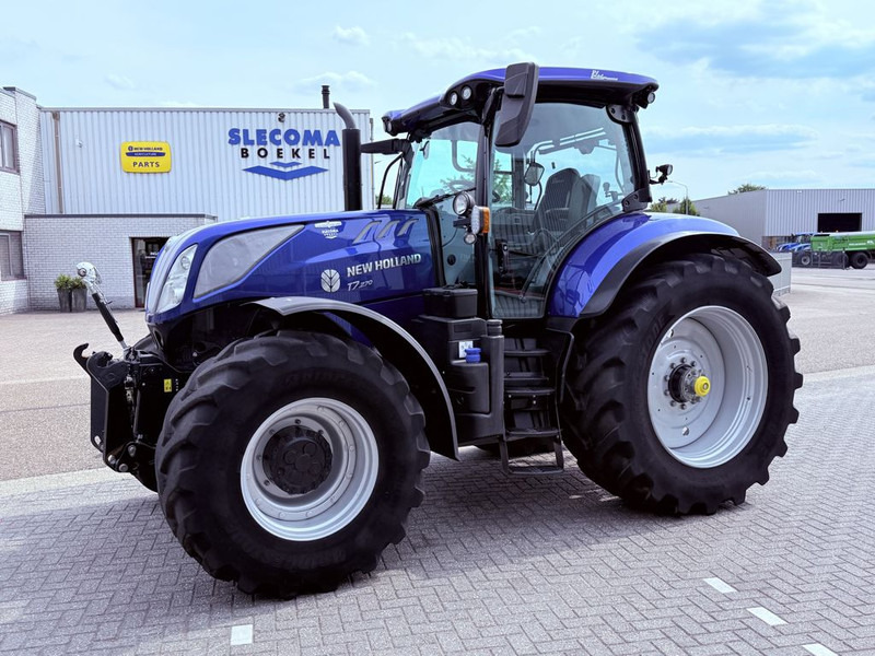 New Holland T7.270 AutoCommand Blue Power – Stage V - Traktor: slika 1 New Holland T7.270 AutoCommand Blue Power – Stage V - Traktor: slika 1