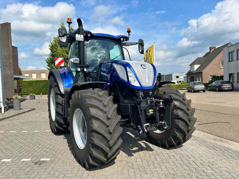 New Holland T7.300 AC New Gen Blue Power DEMO - Traktor: slika 4 New Holland T7.300 AC New Gen Blue Power DEMO - Traktor: slika 4