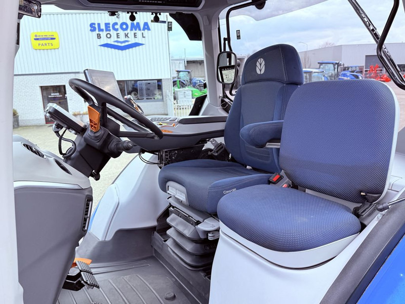 New Holland T7.315HD Auto Command + GPS - Traktor: slika 5 New Holland T7.315HD Auto Command + GPS - Traktor: slika 5
