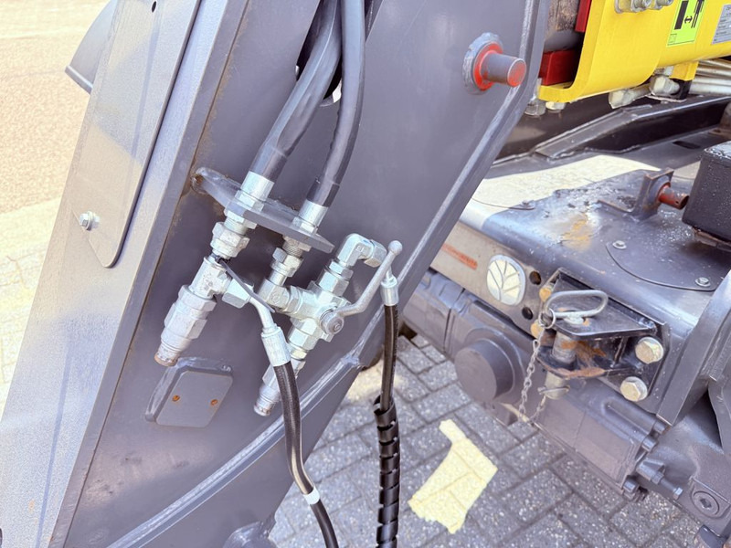 Teleskopski upravljač New Holland TH7.42 Telehandler: slika 8 Teleskopski upravljač New Holland TH7.42 Telehandler: slika 8