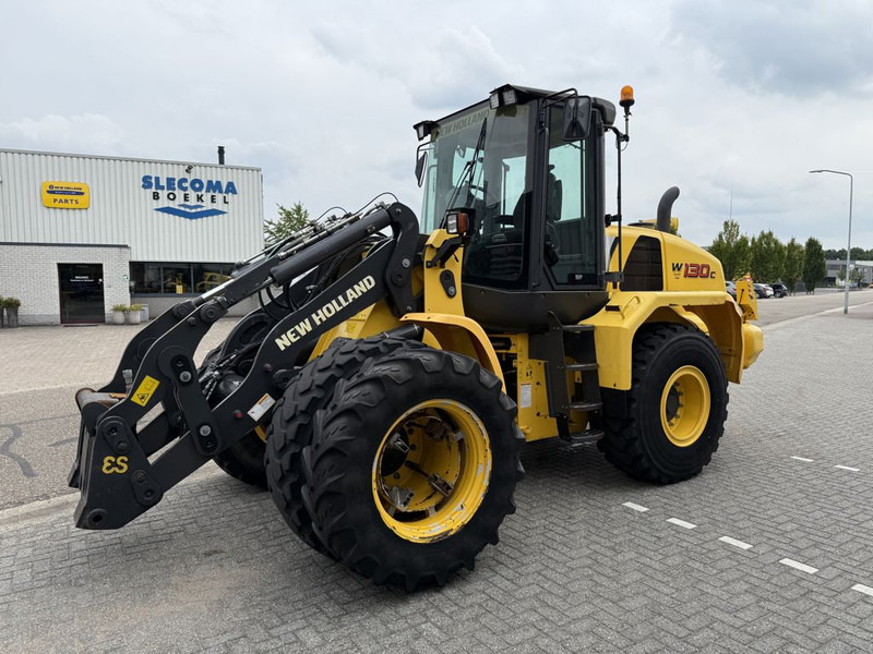 New Holland W130C Tool Carrier - Utovarivač točkaš: slika 1 New Holland W130C Tool Carrier - Utovarivač točkaš: slika 1