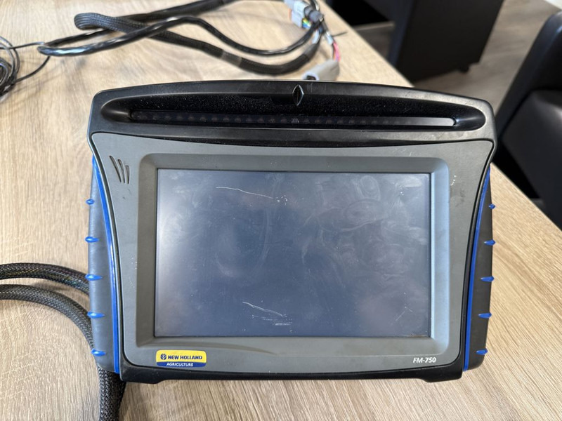 Trimble GFX-750 / New Holland FM-750 GPS - Rezervni deo za Kamion: slika 1 Trimble GFX-750 / New Holland FM-750 GPS - Rezervni deo za Kamion: slika 1