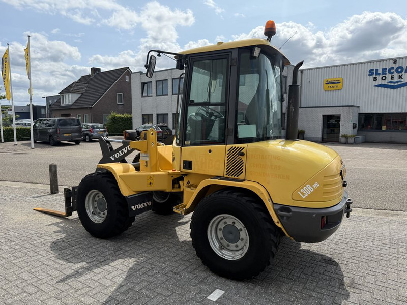 Volvo L30B Pro Shovel - Utovarivač točkaš: slika 2 Volvo L30B Pro Shovel - Utovarivač točkaš: slika 2