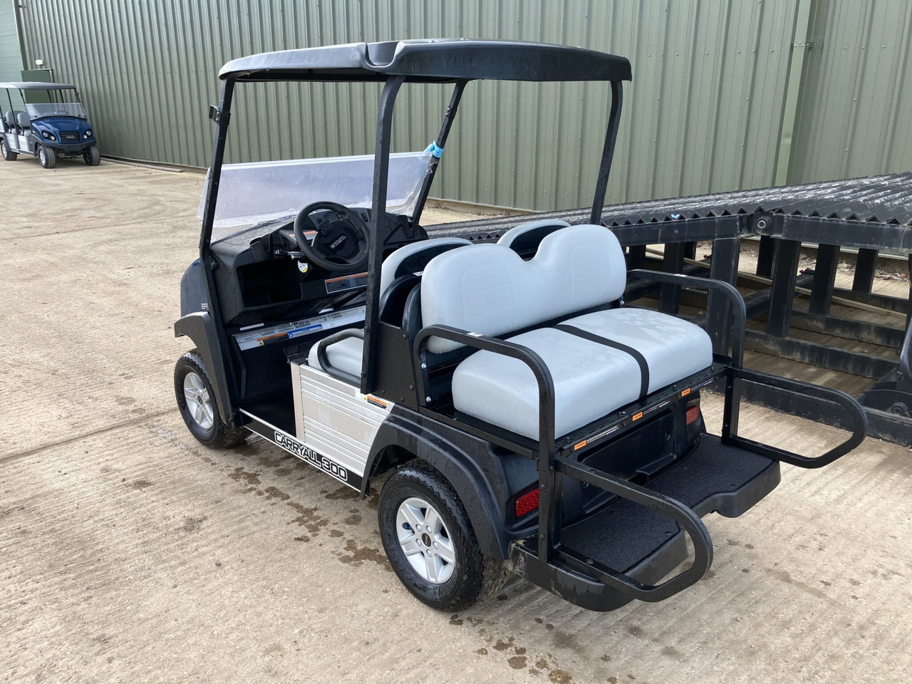 Club Car Carryall 300 w/ 4 Seat Conversion - ATV/ Četvorotočkaš: slika 2 Club Car Carryall 300 w/ 4 Seat Conversion - ATV/ Četvorotočkaš: slika 2