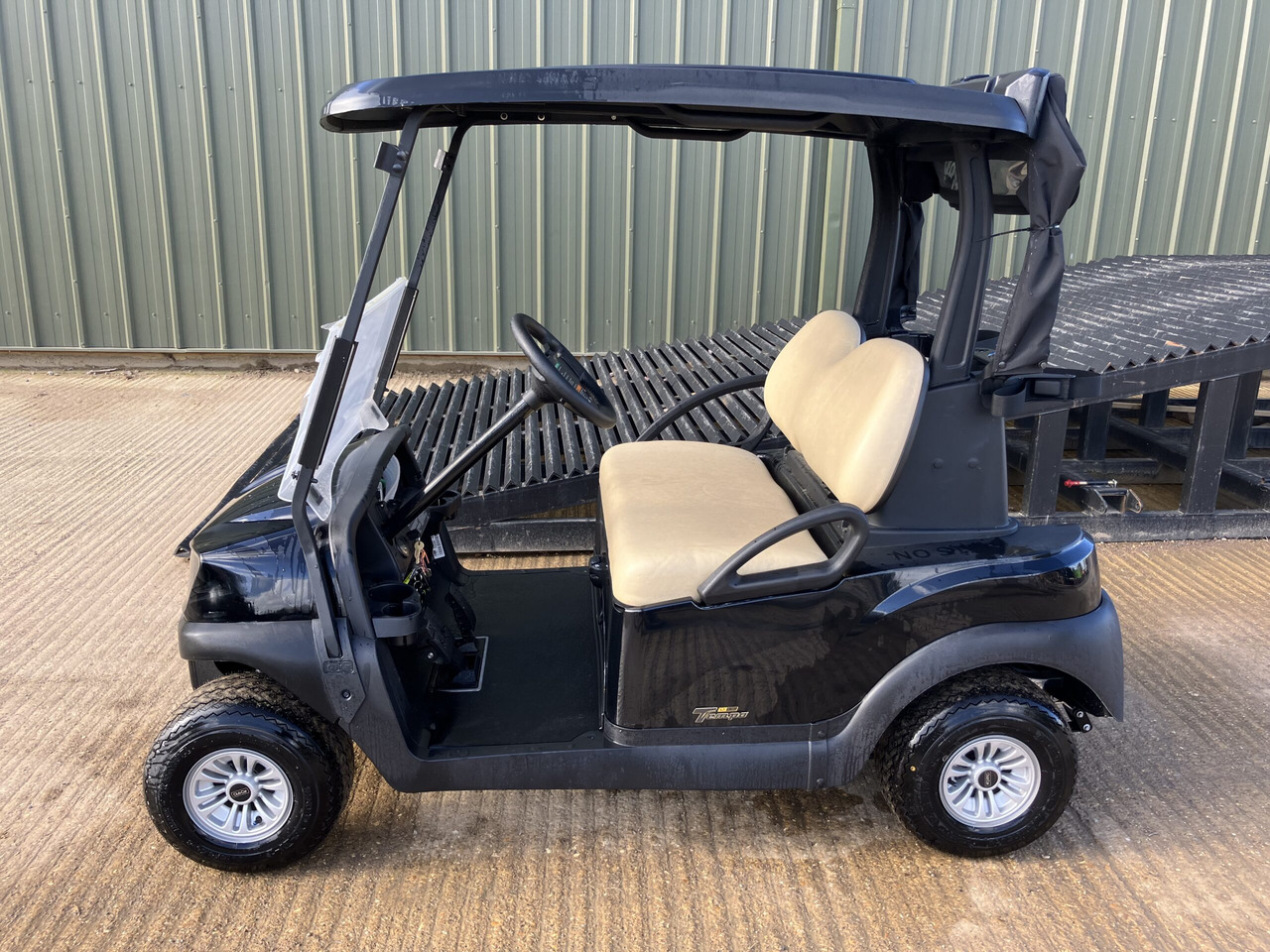 Club Car Tempo Golf Buggy - Golf auto: slika 2 Club Car Tempo Golf Buggy - Golf auto: slika 2