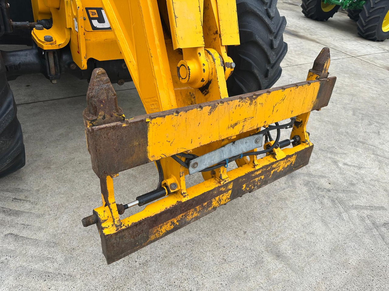 JCB Pin and Cone headstock - Dodatak: slika 1 JCB Pin and Cone headstock - Dodatak: slika 1
