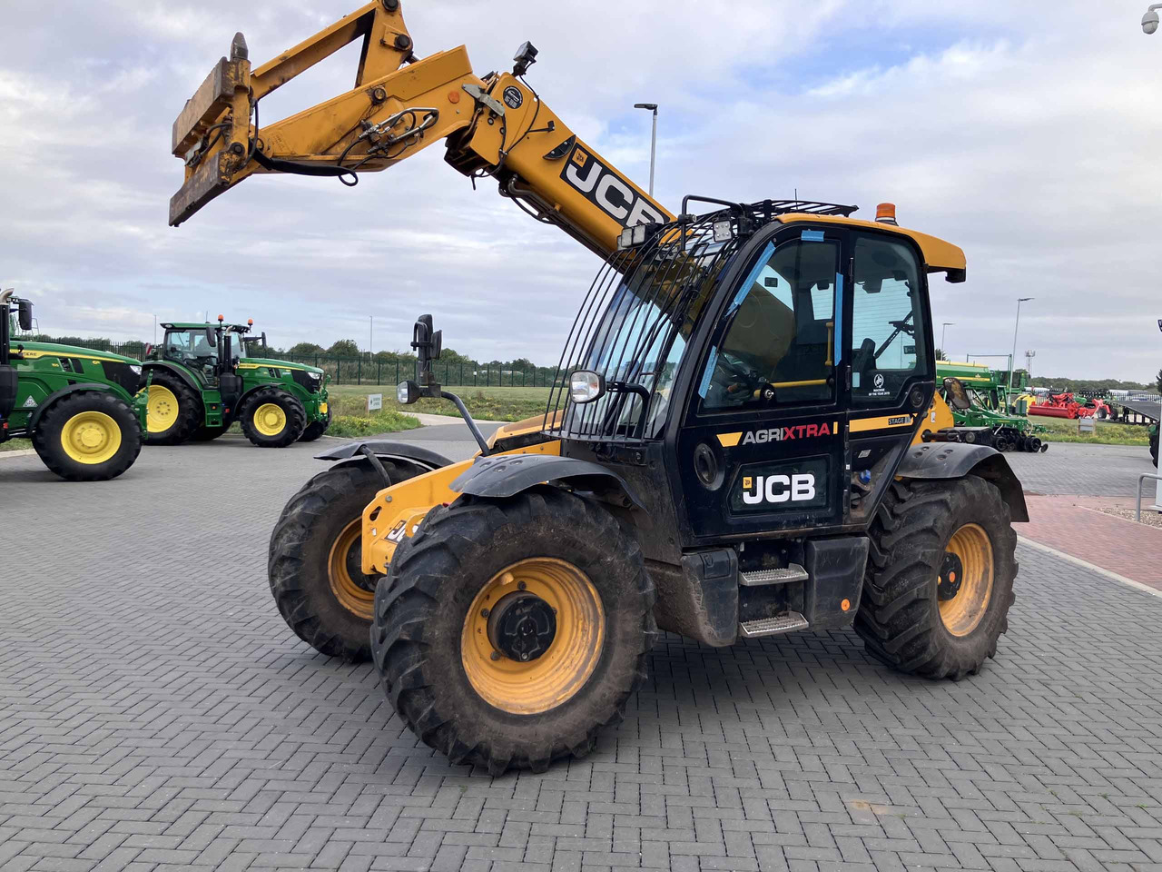 JCB 532.70 AGRIXTRA - Teleskopski upravljač: slika 3 JCB 532.70 AGRIXTRA - Teleskopski upravljač: slika 3