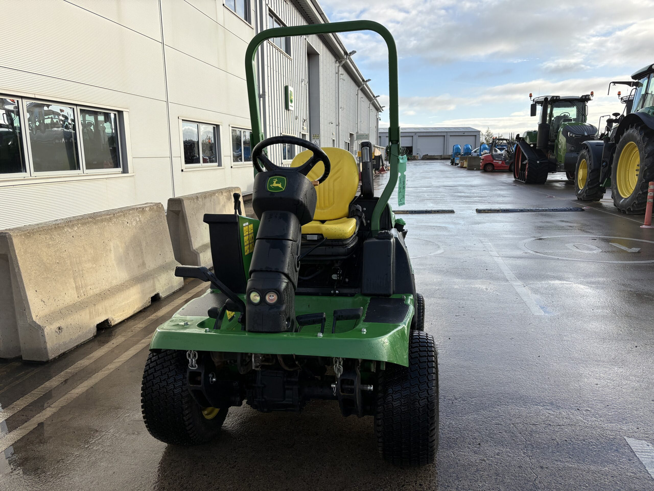 John Deere 1570 Power Unit - Baštenska kosačica: slika 2 John Deere 1570 Power Unit - Baštenska kosačica: slika 2