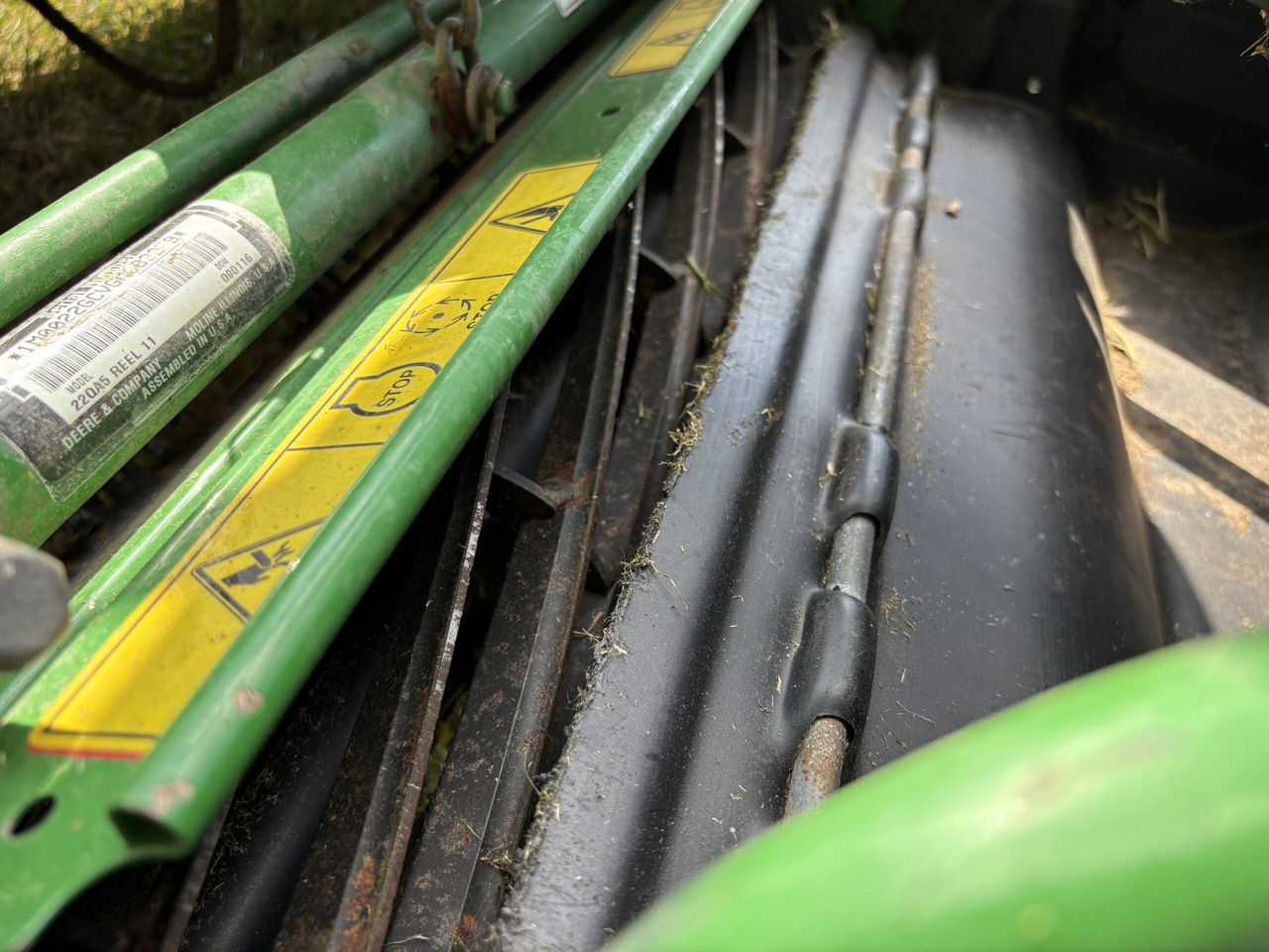 John Deere 2500E Greens Triple - Baštenska kosačica: slika 5 John Deere 2500E Greens Triple - Baštenska kosačica: slika 5