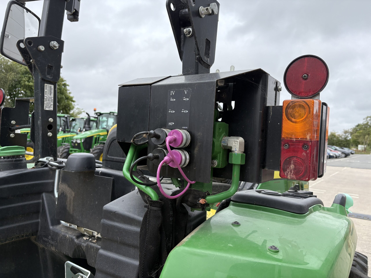 John Deere 4052M Compact Tractor - Mali traktor: slika 5 John Deere 4052M Compact Tractor - Mali traktor: slika 5