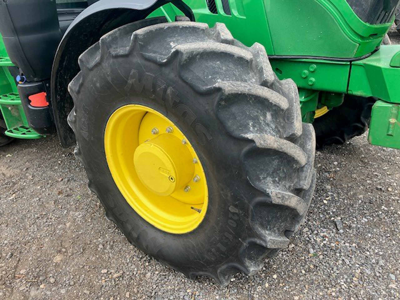 John Deere 6145M - Traktor: slika 5 John Deere 6145M - Traktor: slika 5