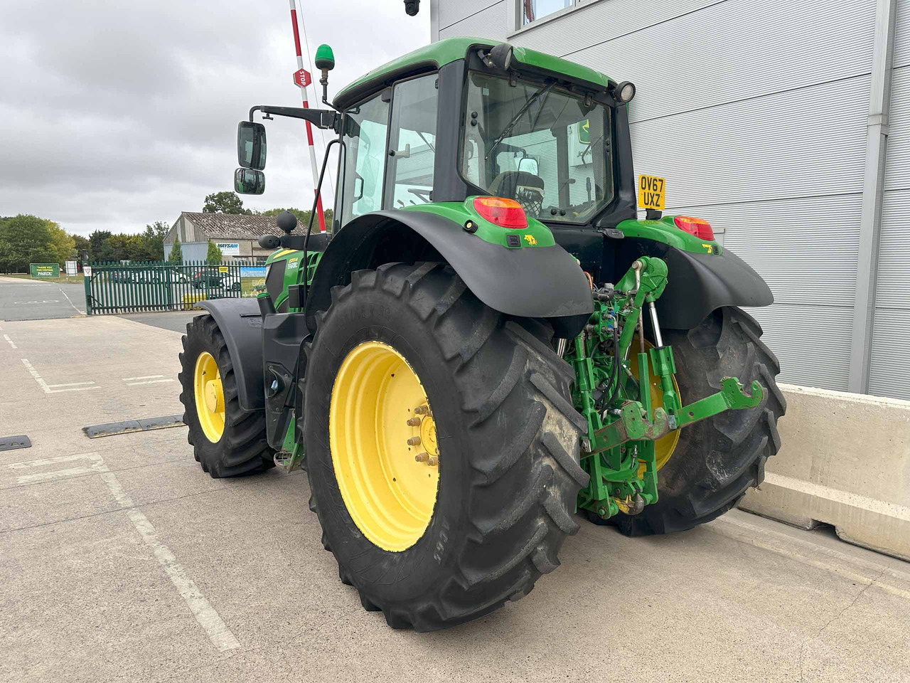 John Deere 6155M - Traktor: slika 4 John Deere 6155M - Traktor: slika 4