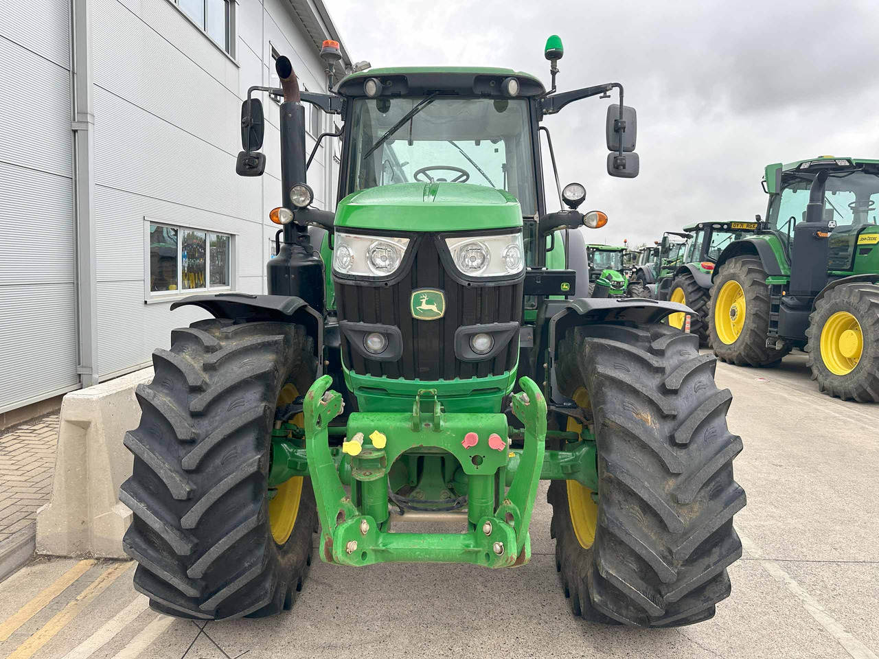 John Deere 6155M - Traktor: slika 2 John Deere 6155M - Traktor: slika 2