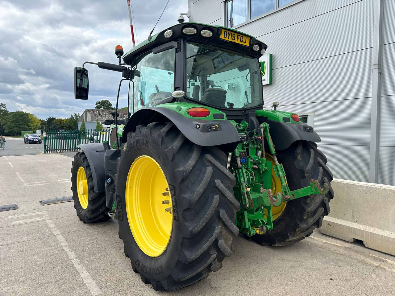 John Deere 6155R - Traktor: slika 4 John Deere 6155R - Traktor: slika 4