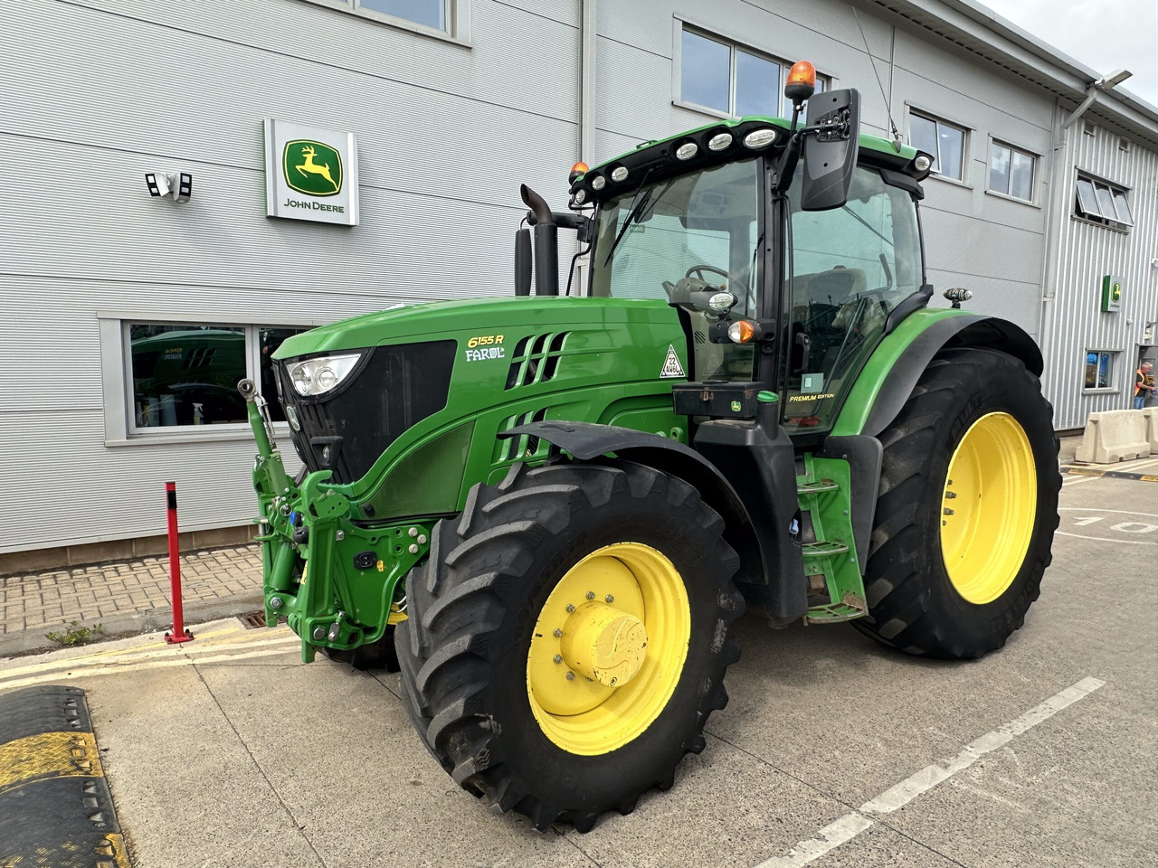 John Deere 6155R - Traktor: slika 1 John Deere 6155R - Traktor: slika 1