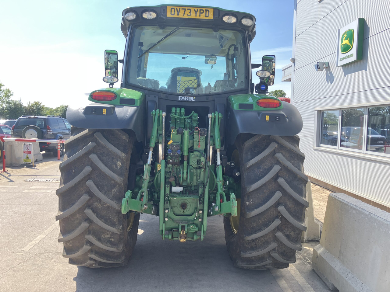 John Deere 6R 185 - Traktor: slika 4 John Deere 6R 185 - Traktor: slika 4
