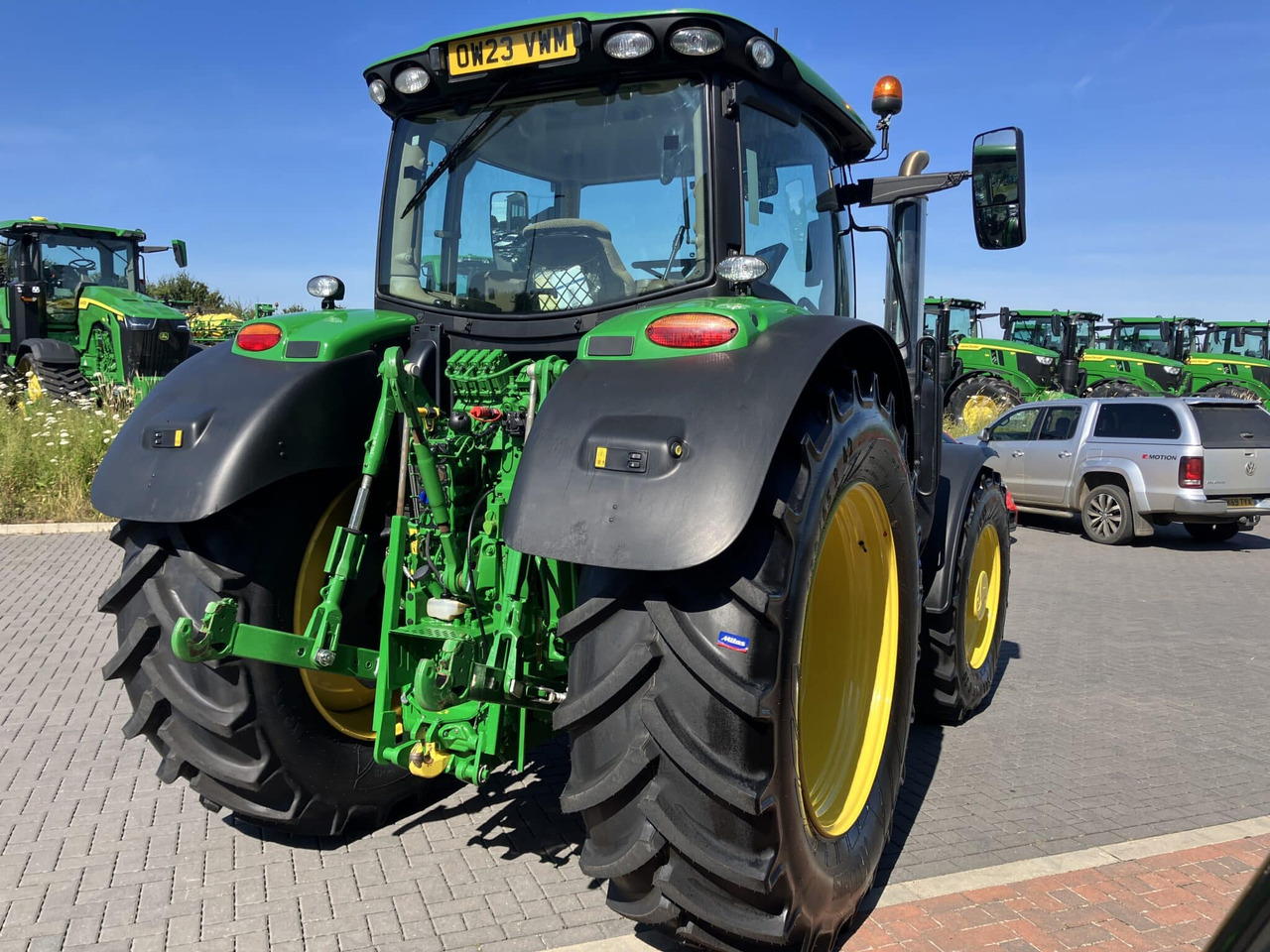 John Deere 6R 185 - Traktor: slika 5 John Deere 6R 185 - Traktor: slika 5