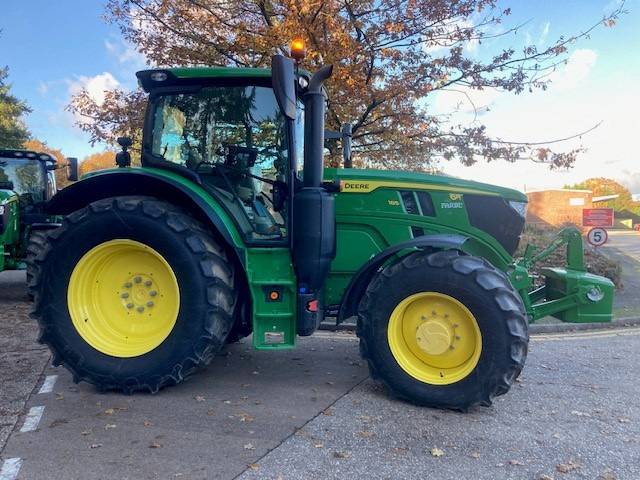 John Deere 6R 185 - Traktor: slika 3 John Deere 6R 185 - Traktor: slika 3