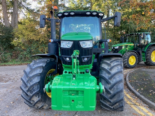 John Deere 6R 185 - Traktor: slika 2 John Deere 6R 185 - Traktor: slika 2