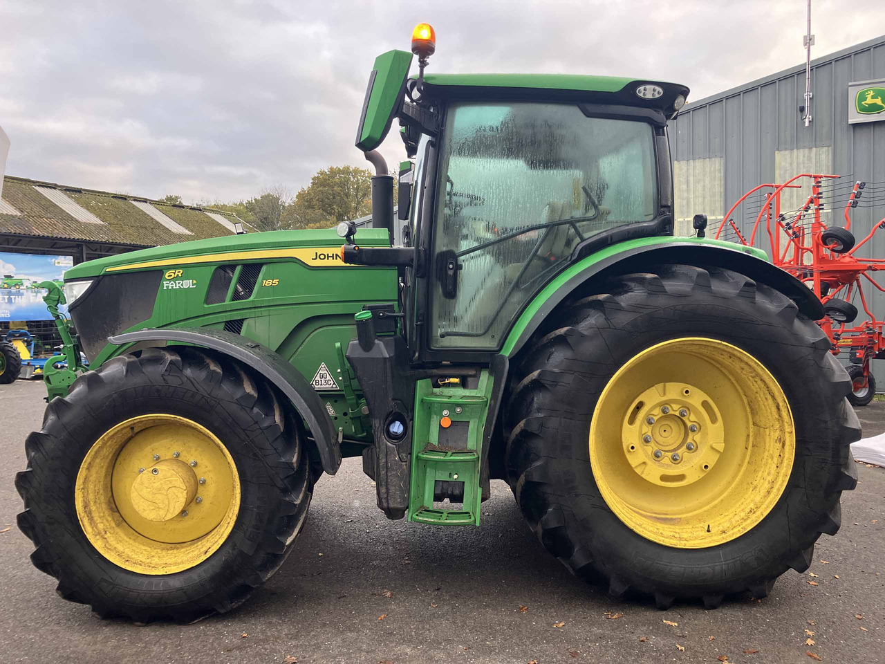 John Deere 6R 185 - Traktor: slika 2 John Deere 6R 185 - Traktor: slika 2