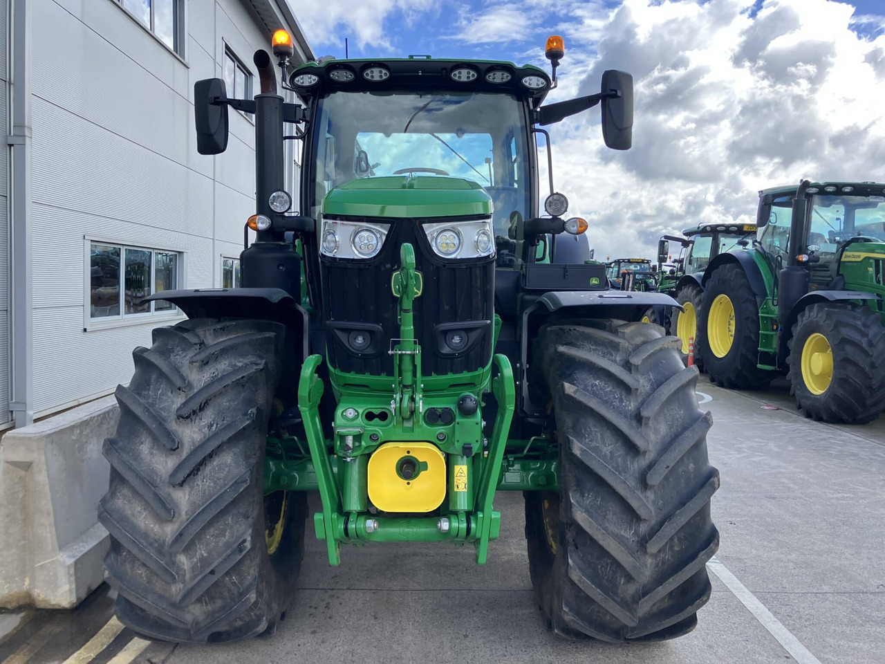 Traktor John Deere 6R 215: slika 7