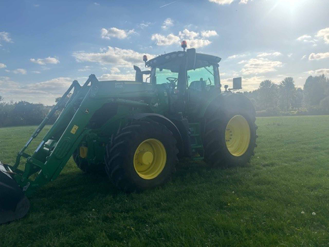 John Deere 6R 250 + 683R - Traktor: slika 3 John Deere 6R 250 + 683R - Traktor: slika 3