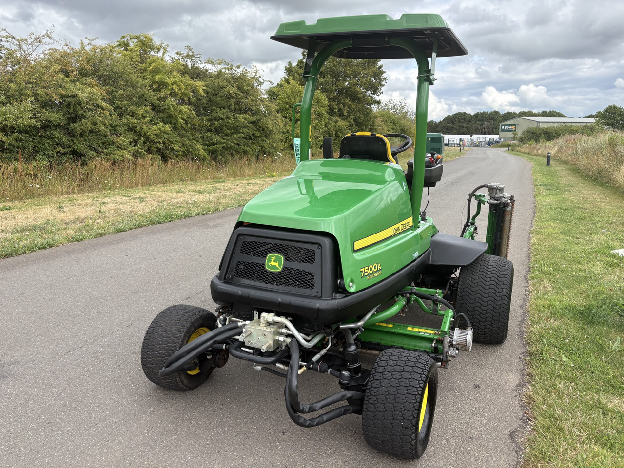 John Deere 7500AE Fairway Mower - Baštenska kosačica: slika 4 John Deere 7500AE Fairway Mower - Baštenska kosačica: slika 4