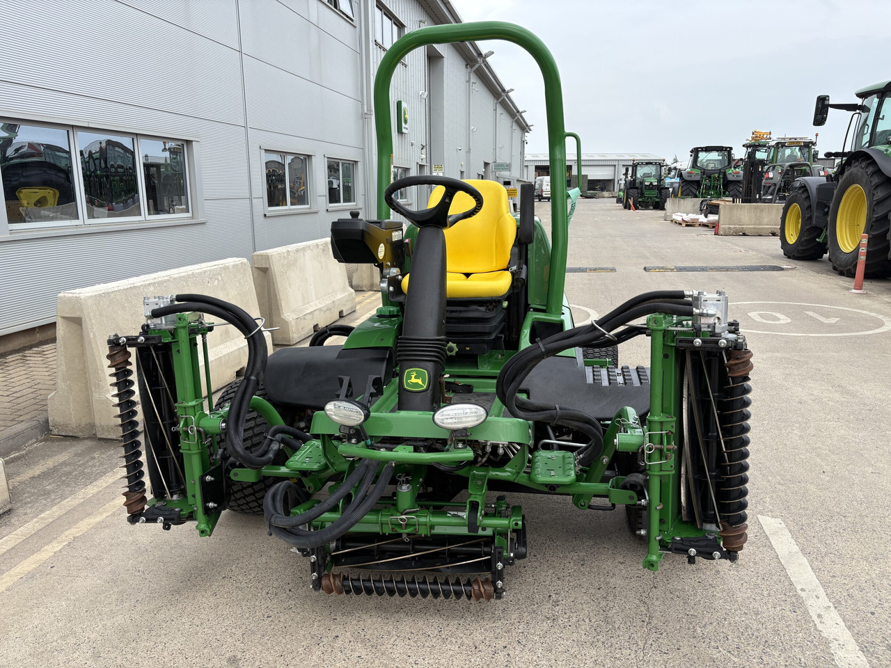 John Deere 7700A Fairway Mower - Baštenska kosačica: slika 2 John Deere 7700A Fairway Mower - Baštenska kosačica: slika 2