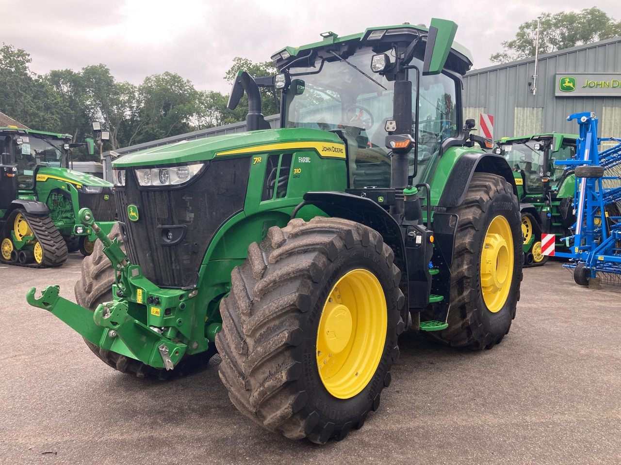 John Deere 7R 310 - Traktor: slika 1 John Deere 7R 310 - Traktor: slika 1
