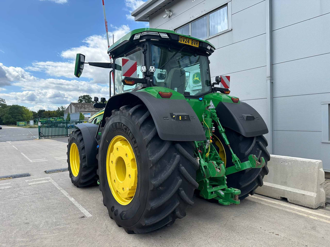 John Deere 8R 410 - Traktor: slika 3 John Deere 8R 410 - Traktor: slika 3