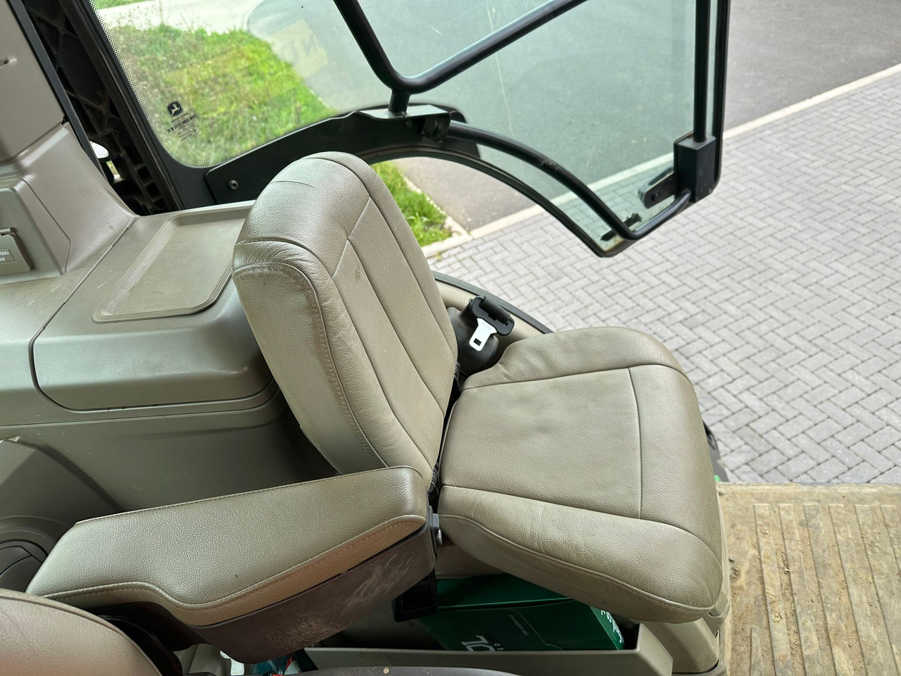 John Deere 8RX 410 - Traktor guseničar: slika 5 John Deere 8RX 410 - Traktor guseničar: slika 5